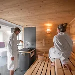 Im Chaletstil Schlossblick 51 Qm Wellness Fitness Sauna Bergroedelhof 公寓 Feilitzsch