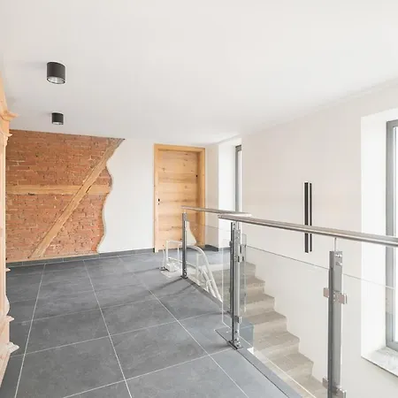 Daire Im Chaletstil Schlossblick 51 Qm Wellness Fitness Sauna Bergroedelhof Feilitzsch