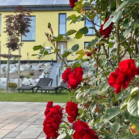 Im Chaletstil Schlossblick 51 Qm Wellness Fitness Sauna Bergroedelhof * Feilitzsch